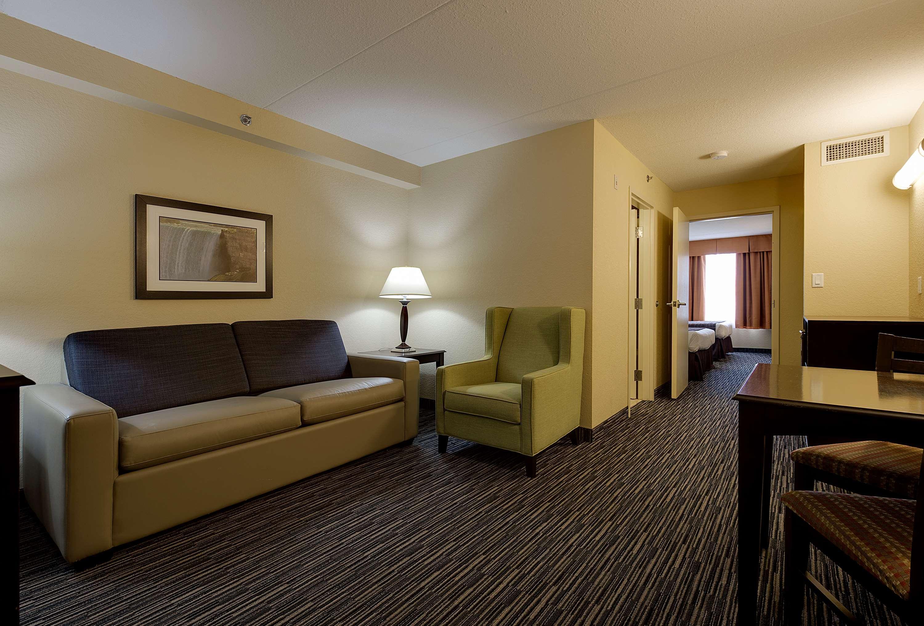 Country Inn & Suites By Radisson Niagara Falls Exterior photo